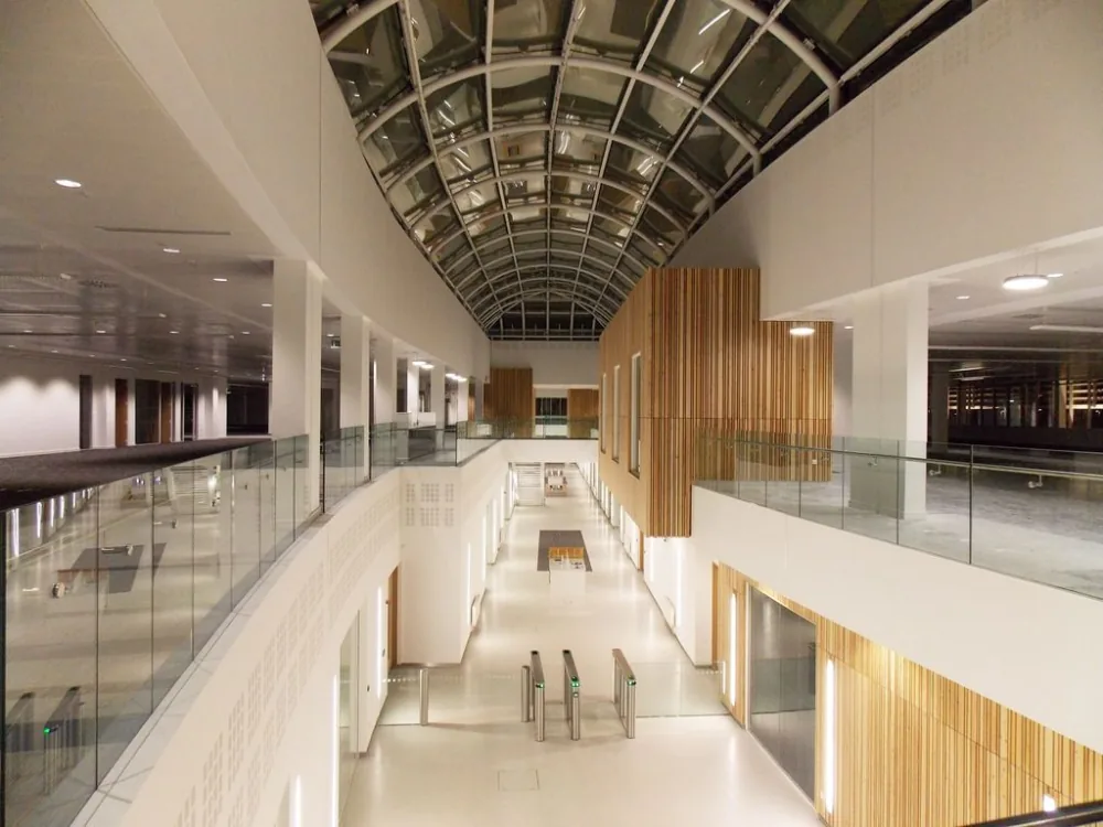 Glas für Atrium und Glashaus: Getönt