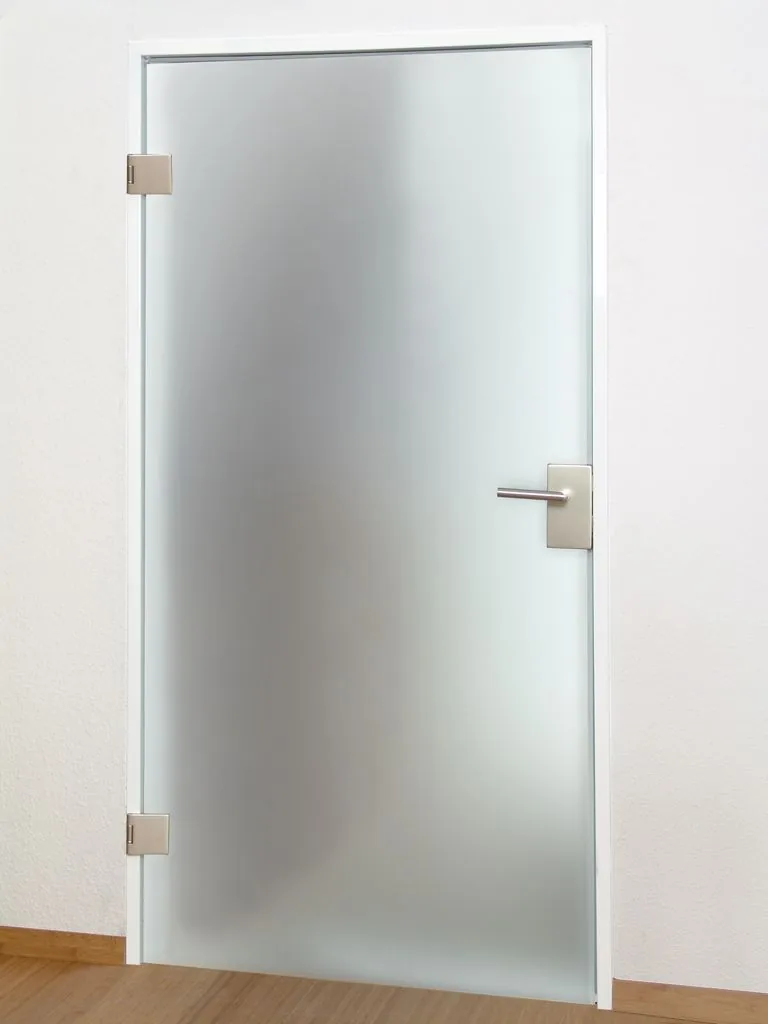 Anschlagtür aus Glas: Geätzt
