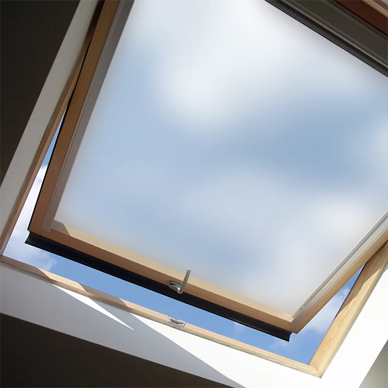 Glas für die Dachverglasung: Mit matter Folie