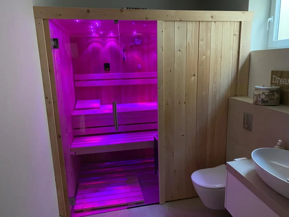 Sauna-Glaswand: Mit Glastür